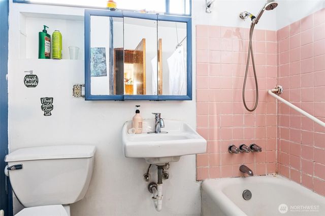 3925 S Americus Street, Seattle, WA 98118