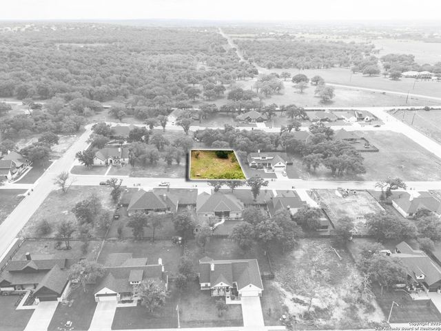116 LAUREL HEIGHTS, La Vernia, TX 78121