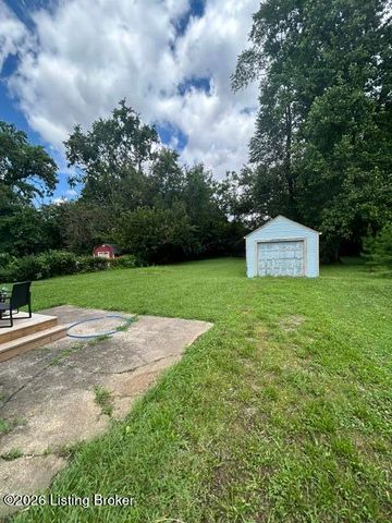 3715 Carol Rd, Louisville, KY 40218