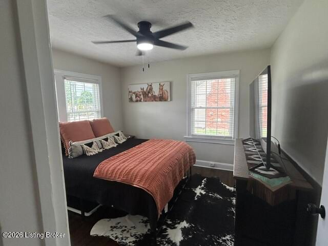3715 Carol Rd, Louisville, KY 40218