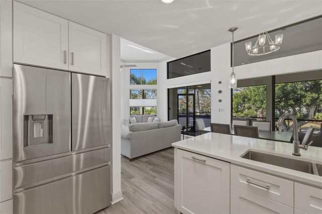 1912 HARBOURSIDE DRIVE 604, Longboat Key, FL 34228