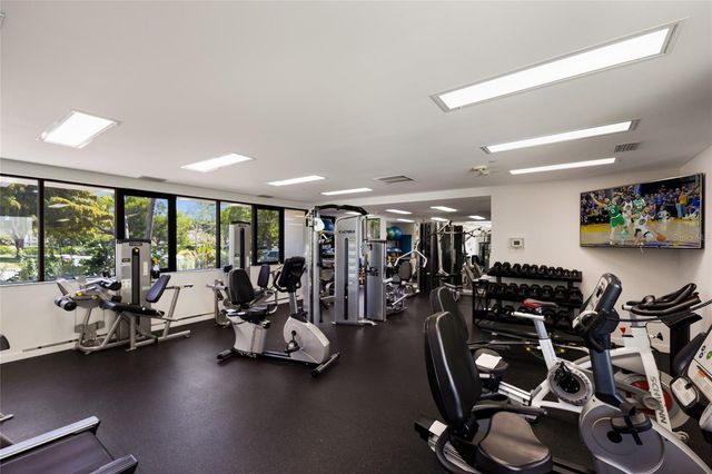 1912 HARBOURSIDE DRIVE 604, Longboat Key, FL 34228