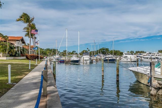 1912 HARBOURSIDE DRIVE 604, Longboat Key, FL 34228