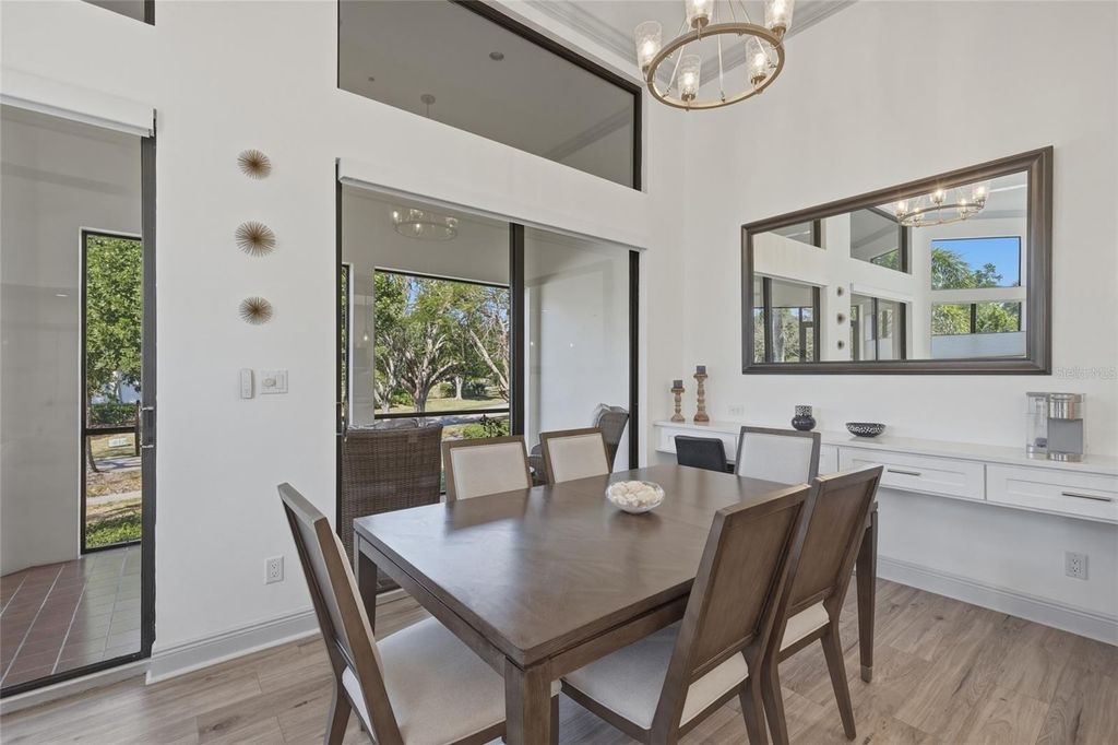 Image 11 of property listing at 1912 HARBOURSIDE DRIVE 604, Longboat Key, FL 34228