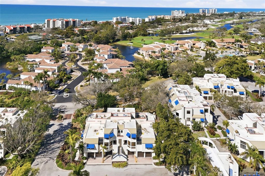 Image 36 of property listing at 1912 HARBOURSIDE DRIVE 604, Longboat Key, FL 34228