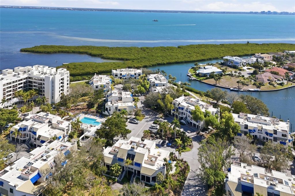 Image 40 of property listing at 1912 HARBOURSIDE DRIVE 604, Longboat Key, FL 34228