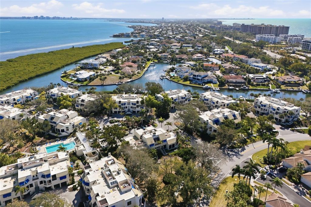 Image 42 of property listing at 1912 HARBOURSIDE DRIVE 604, Longboat Key, FL 34228