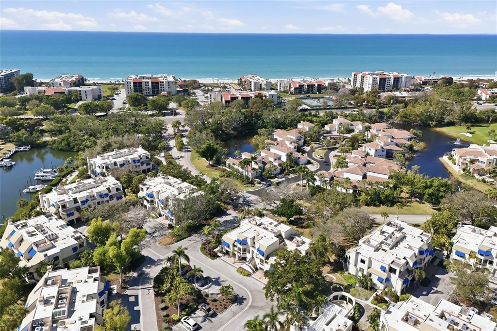 Image 45 of property listing at 1912 HARBOURSIDE DRIVE 604, Longboat Key, FL 34228