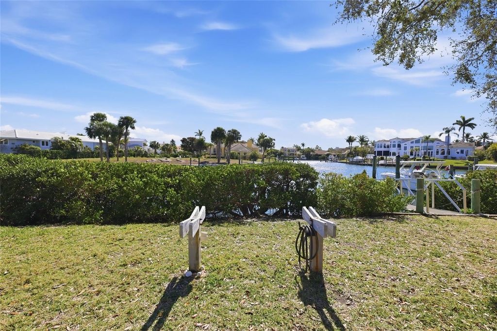 Image 55 of property listing at 1912 HARBOURSIDE DRIVE 604, Longboat Key, FL 34228