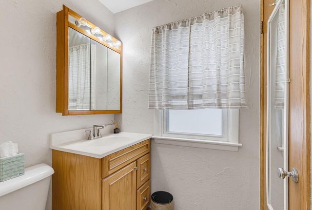 1940 S 33rd STREET, Milwaukee, WI 53215