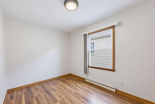 1940 S 33rd STREET, Milwaukee, WI 53215