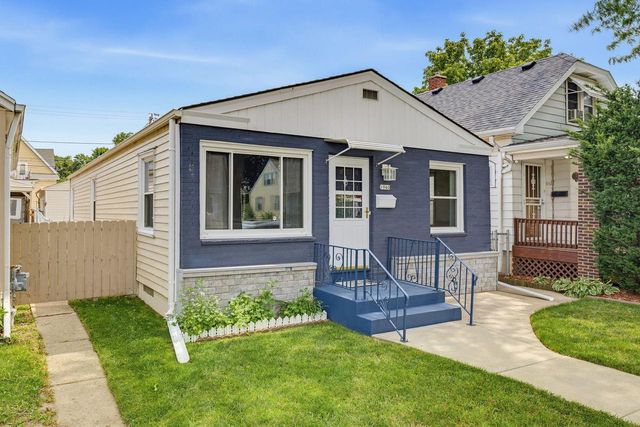 1940 S 33rd STREET, Milwaukee, WI 53215