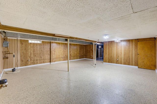 1940 S 33rd STREET, Milwaukee, WI 53215
