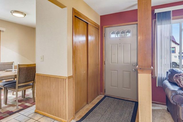 1940 S 33rd STREET, Milwaukee, WI 53215