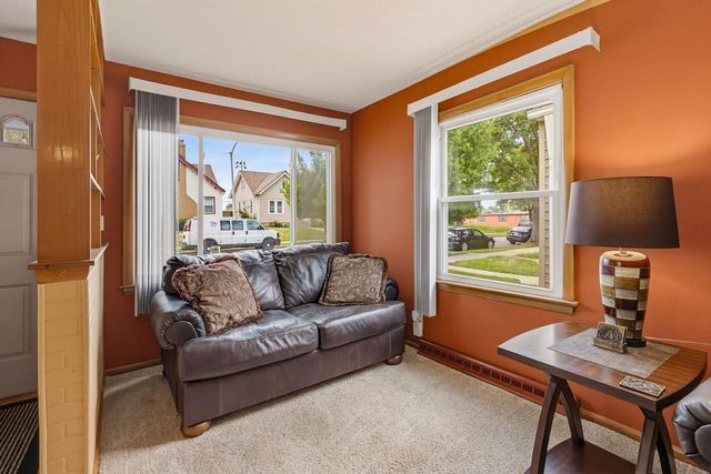 1940 S 33rd STREET, Milwaukee, WI 53215
