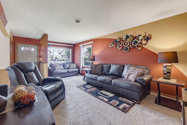 1940 S 33rd STREET, Milwaukee, WI 53215