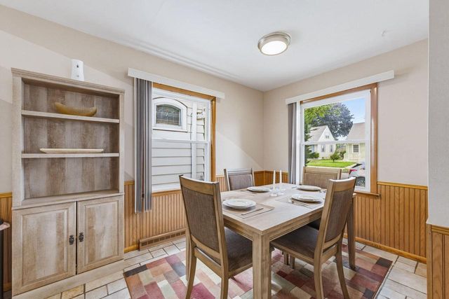 1940 S 33rd STREET, Milwaukee, WI 53215