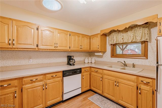 1706 Westwood Drive, Twinsburg, OH 44087