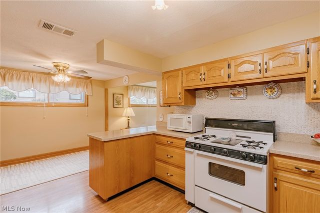 1706 Westwood Drive, Twinsburg, OH 44087