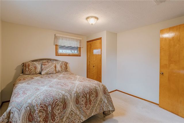 1706 Westwood Drive, Twinsburg, OH 44087