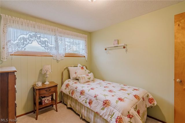 1706 Westwood Drive, Twinsburg, OH 44087