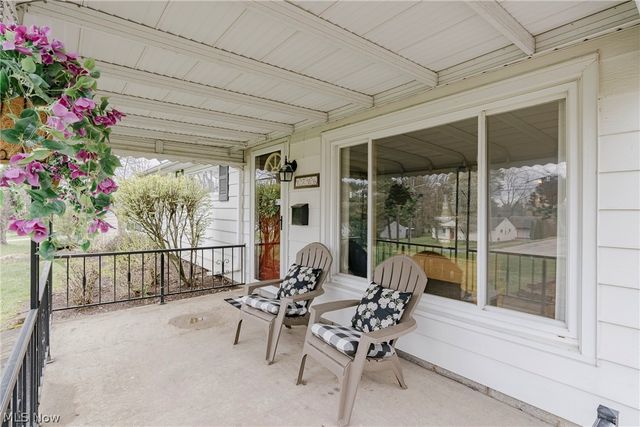 1706 Westwood Drive, Twinsburg, OH 44087