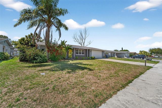 5300 FALCON DRIVE, Holiday, FL 34690