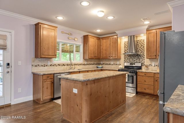 112 Fortune Hill Gardens Lane, Youngsville, LA 70592