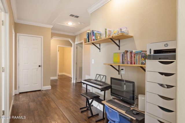 112 Fortune Hill Gardens Lane, Youngsville, LA 70592