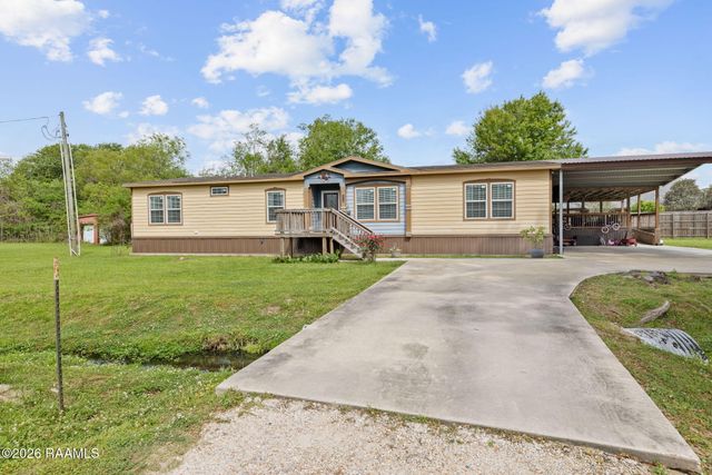 112 Fortune Hill Gardens Lane, Youngsville, LA 70592