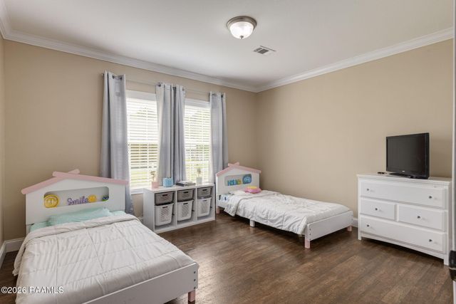 112 Fortune Hill Gardens Lane, Youngsville, LA 70592