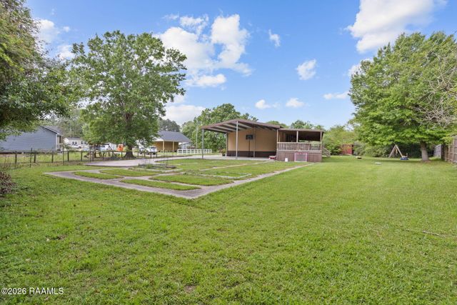 112 Fortune Hill Gardens Lane, Youngsville, LA 70592