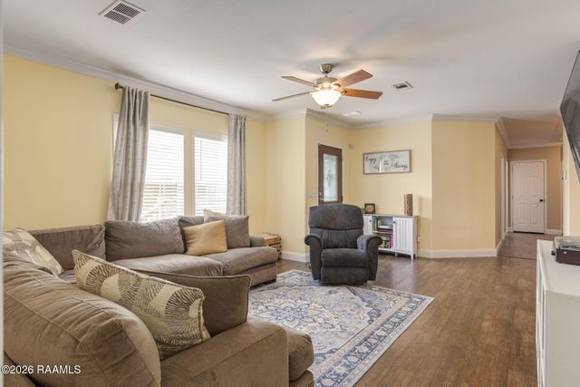 112 Fortune Hill Gardens Lane, Youngsville, LA 70592