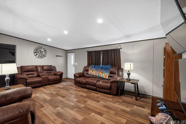 137 Blakemore Road, El Paso, AR 72045