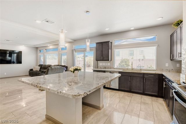 8606 Elk Run Court, Las Vegas, NV 89139