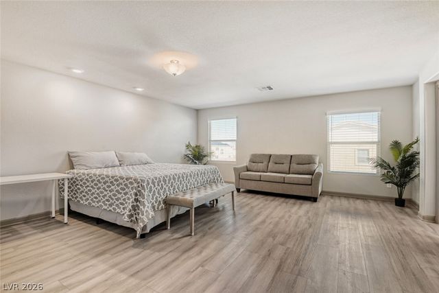 8606 Elk Run Court, Las Vegas, NV 89139