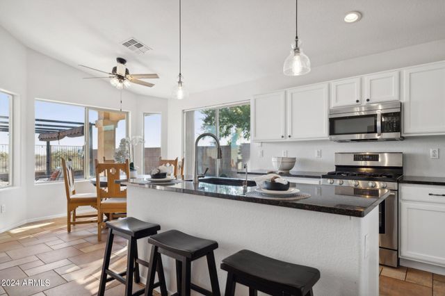 10109 E TRAILHEAD Court, Gold Canyon, AZ 85118