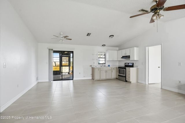 2304 Hawthorne Road, Spring Hill, FL 34609