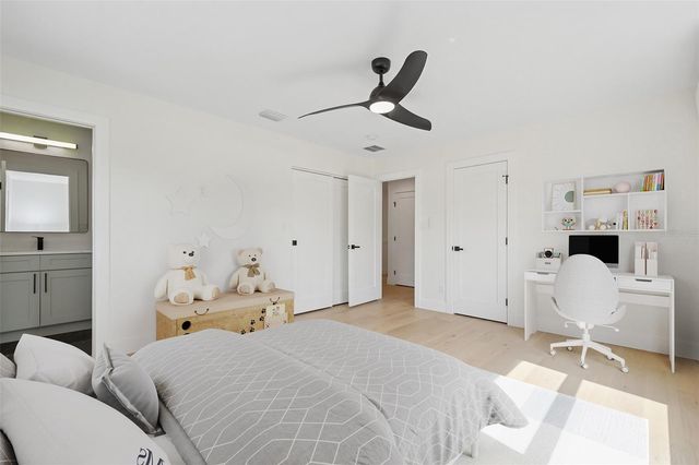 2655 BAY STREET, Sarasota, FL 34237