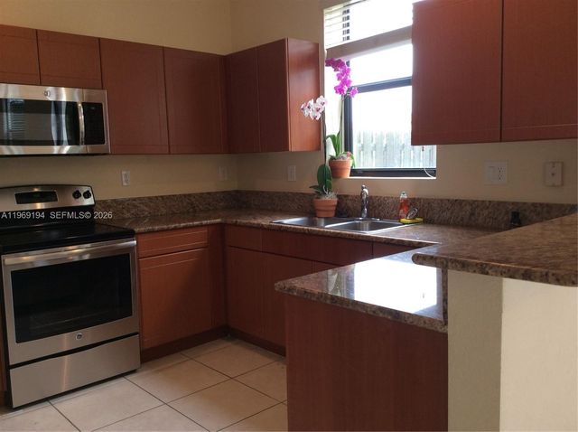 11280 SW 238th St 11280, Homestead, FL 33032