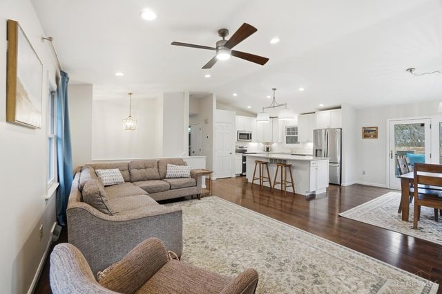 2 Kris Circle, Terrace Park, OH 45174