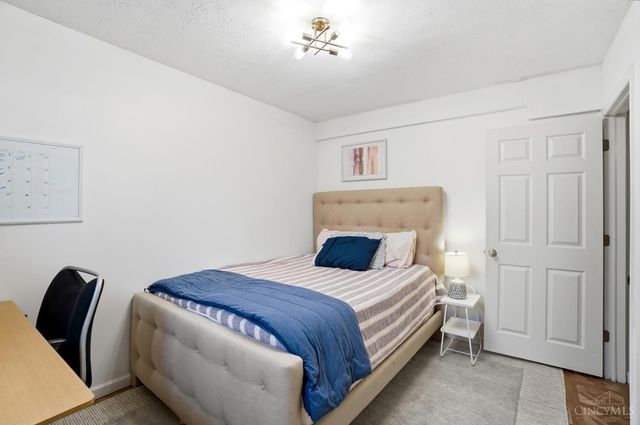 2 Kris Circle, Terrace Park, OH 45174