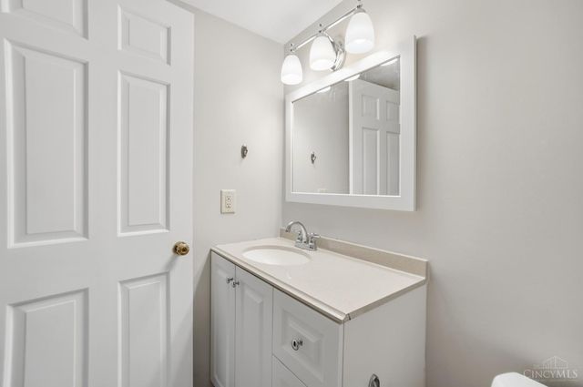 2 Kris Circle, Terrace Park, OH 45174