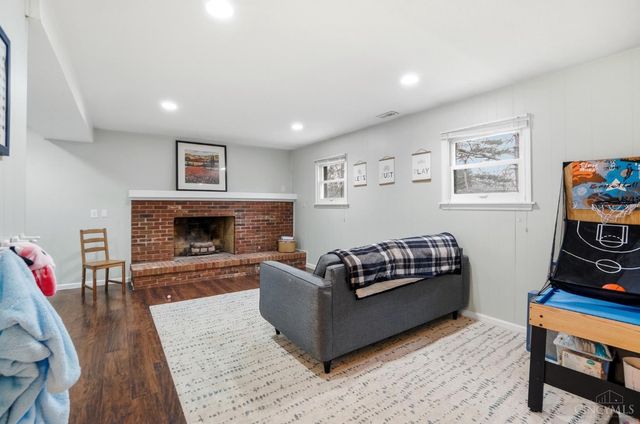 2 Kris Circle, Terrace Park, OH 45174