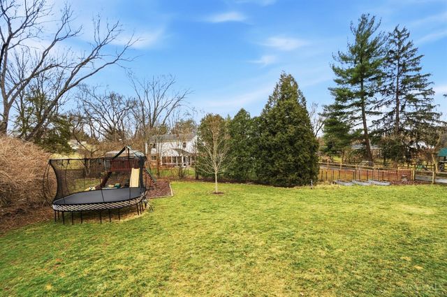 2 Kris Circle, Terrace Park, OH 45174