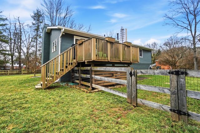 2 Kris Circle, Terrace Park, OH 45174