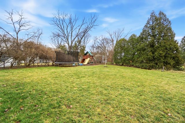 2 Kris Circle, Terrace Park, OH 45174