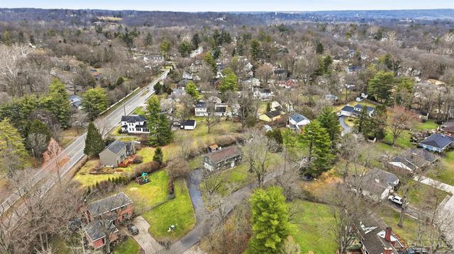 2 Kris Circle, Terrace Park, OH 45174