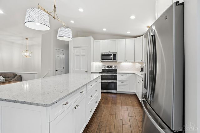 2 Kris Circle, Terrace Park, OH 45174