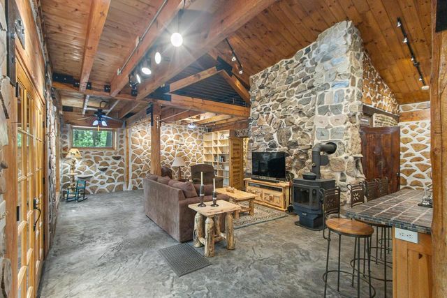 N7628 Industrial Road, Portage, WI 53901